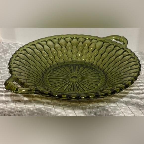 Vintage Indiana Avocado Green Glass Honeycomb Design, 2 Handled Snack/Candy Dish - Picture 1 of 9